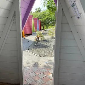 Domaine De Meilly - M&p Concept Tipis Vue Village de vacances Saint-Louis